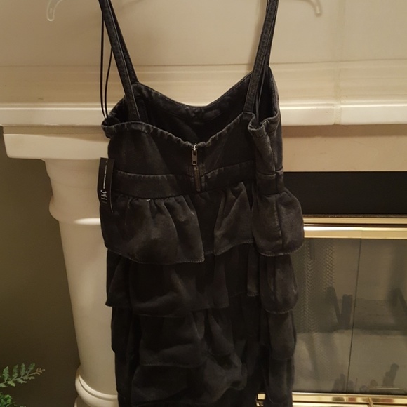 GREY RUFFLE DRESS! - Picture 3 of 5